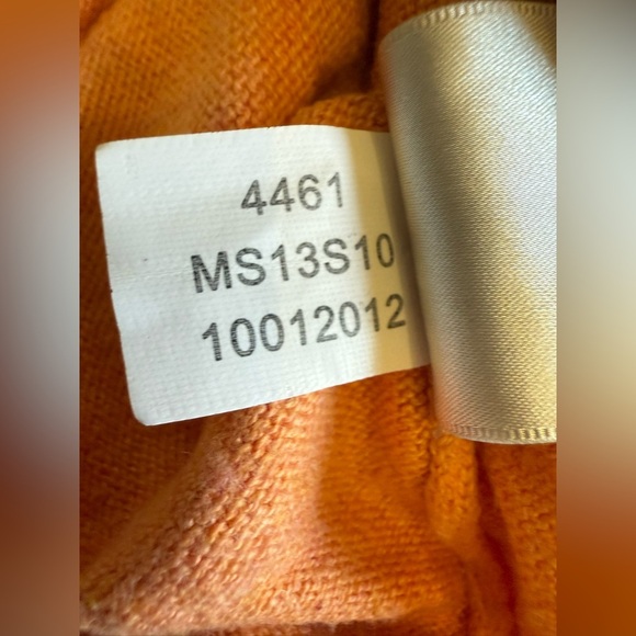 Peter Millar Men’s Orange V-Neck Pullover Luxury Blend Sweater - Size Medium - Picture 7 of 7